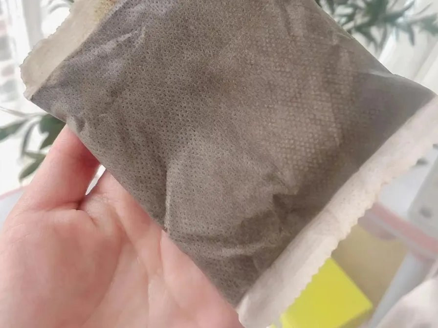 天氣干冷導致肌膚問題. 天氣干冷導致肌膚問題.